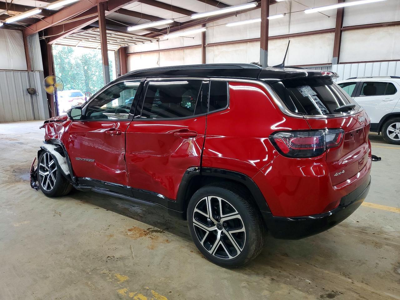 2025 Jeep Compass Limited - Фото 2