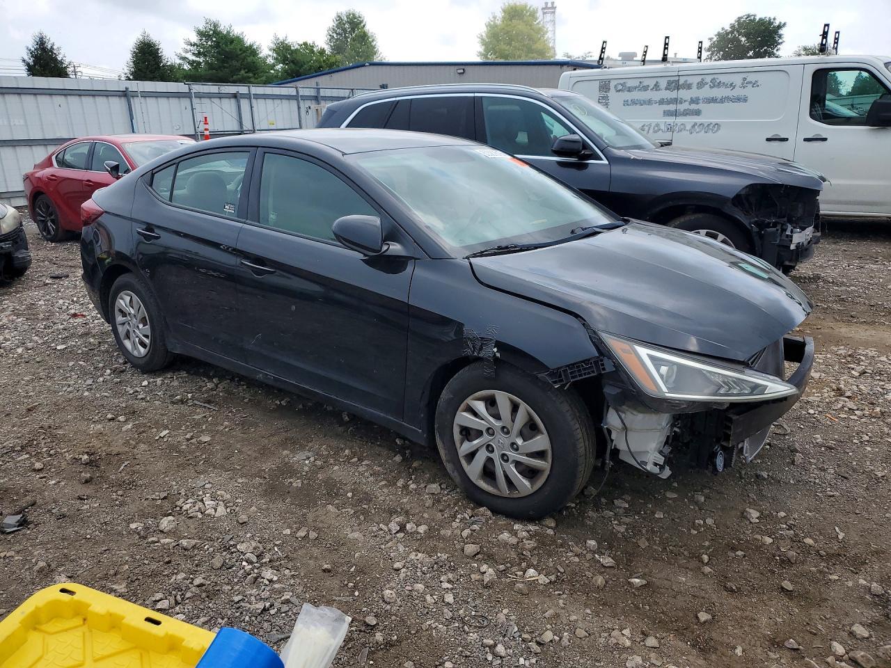 2019 Hyundai Elantra Se - Фото 4