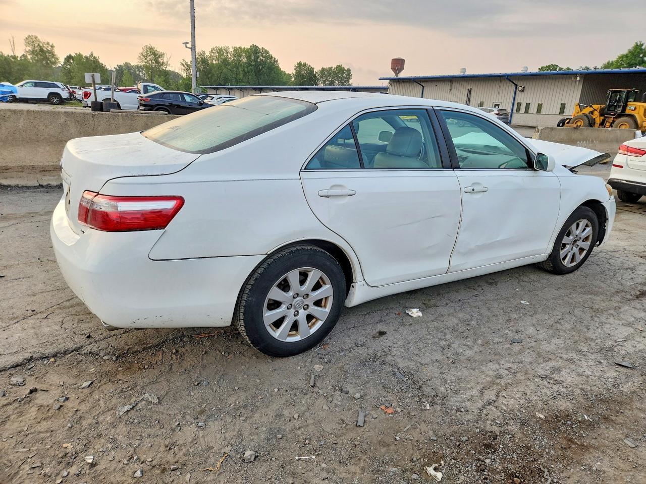 2009 Toyota Camry Xle V6 - Image 3