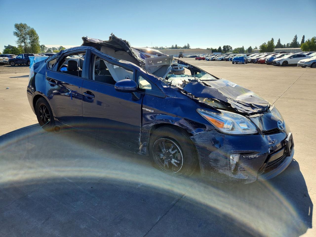 2014 Toyota Prius Three - Image 4
