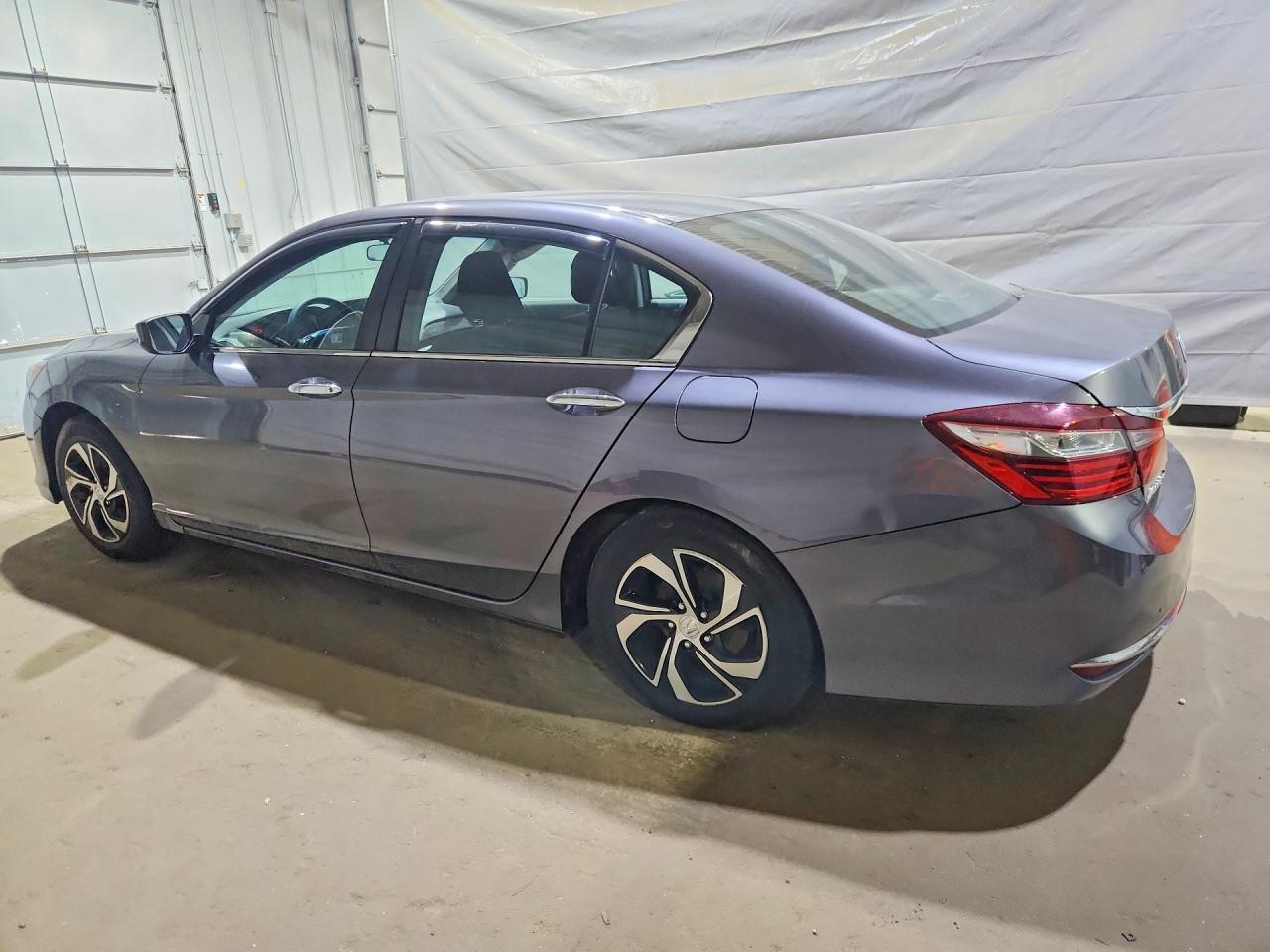2016 Honda Accord Lx - Фото 2