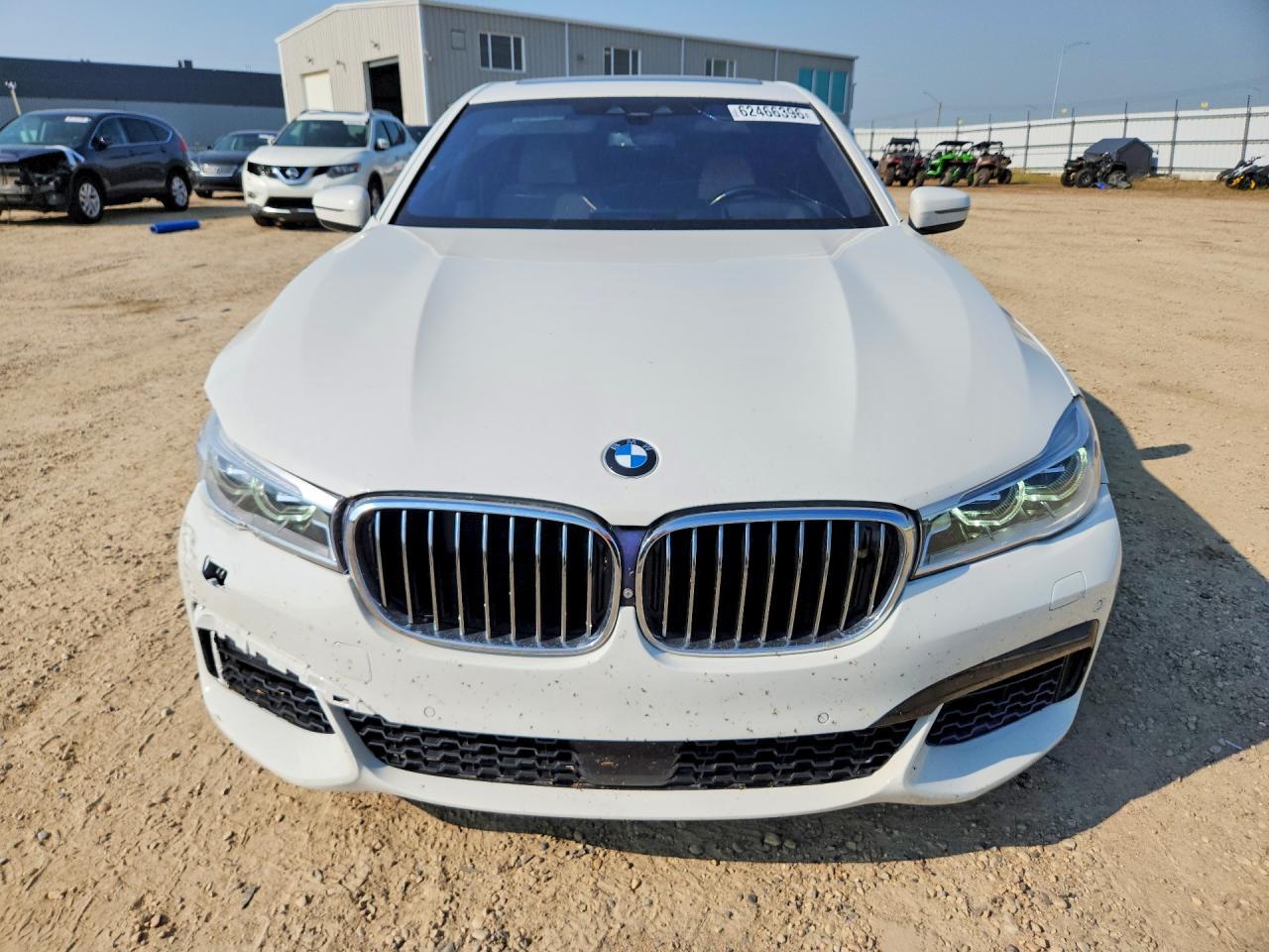 2017 BMW 750 Xi - Image 5