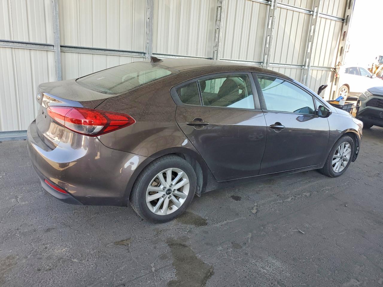 2017 Kia Forte Lx - Image 3