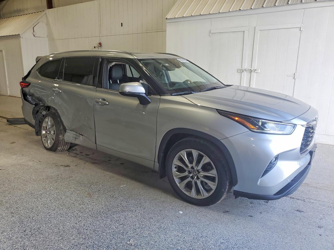 2021 Toyota Highlander Limited - Фото 4