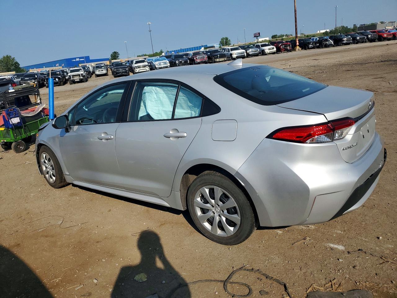 2020 Toyota Corolla Le - Фото 2