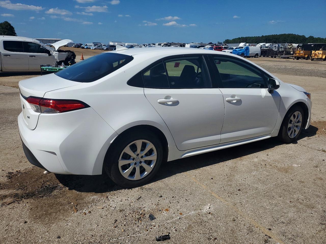 2024 Toyota Corolla Le - Фото 3