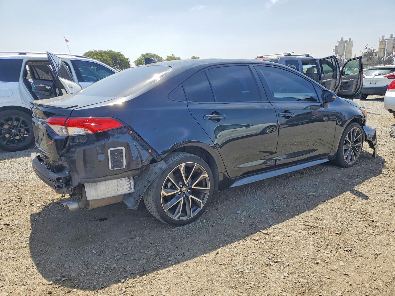 2020 Toyota Corolla Se - Image 3