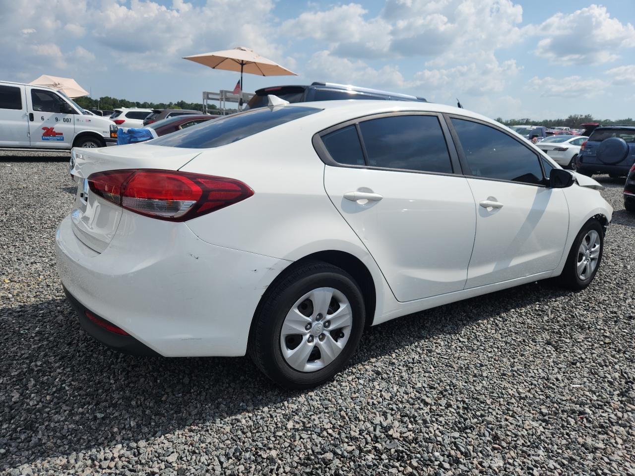 2017 Kia Forte Lx - Фото 3