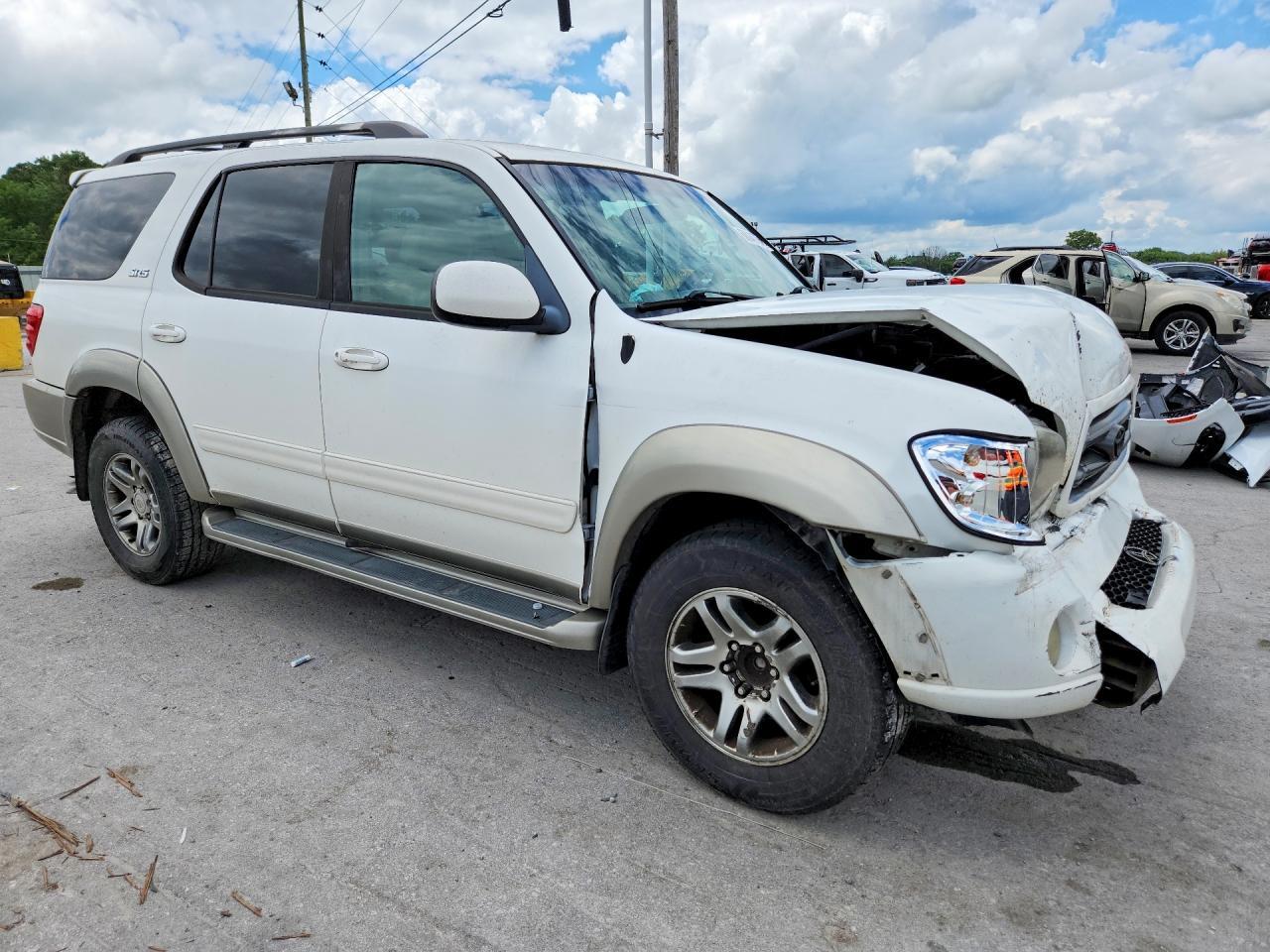 2004 Toyota Sequoia Sr5 - Image 4