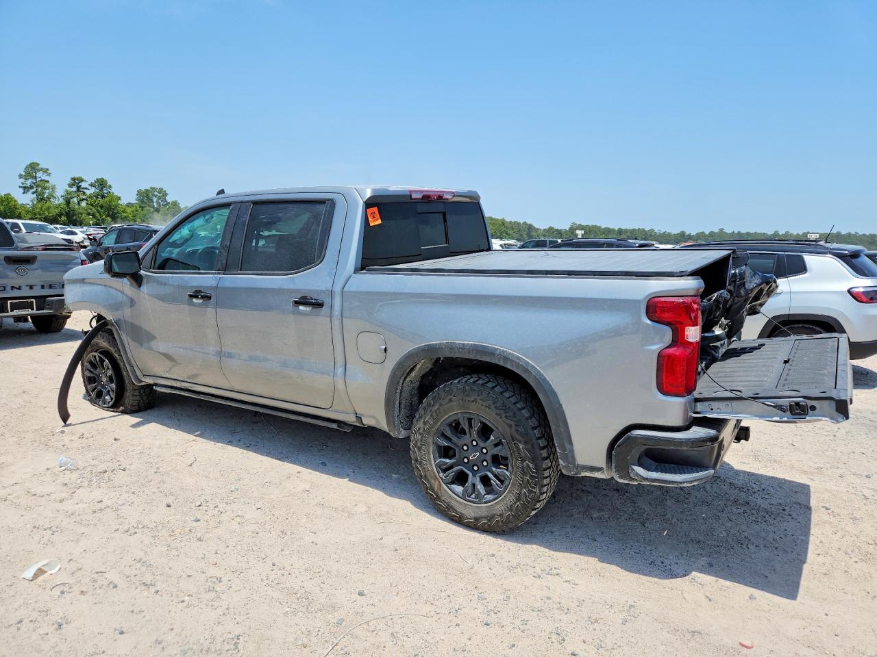 2023 Chevrolet Silverado K1500 Zr2 - Фото 2