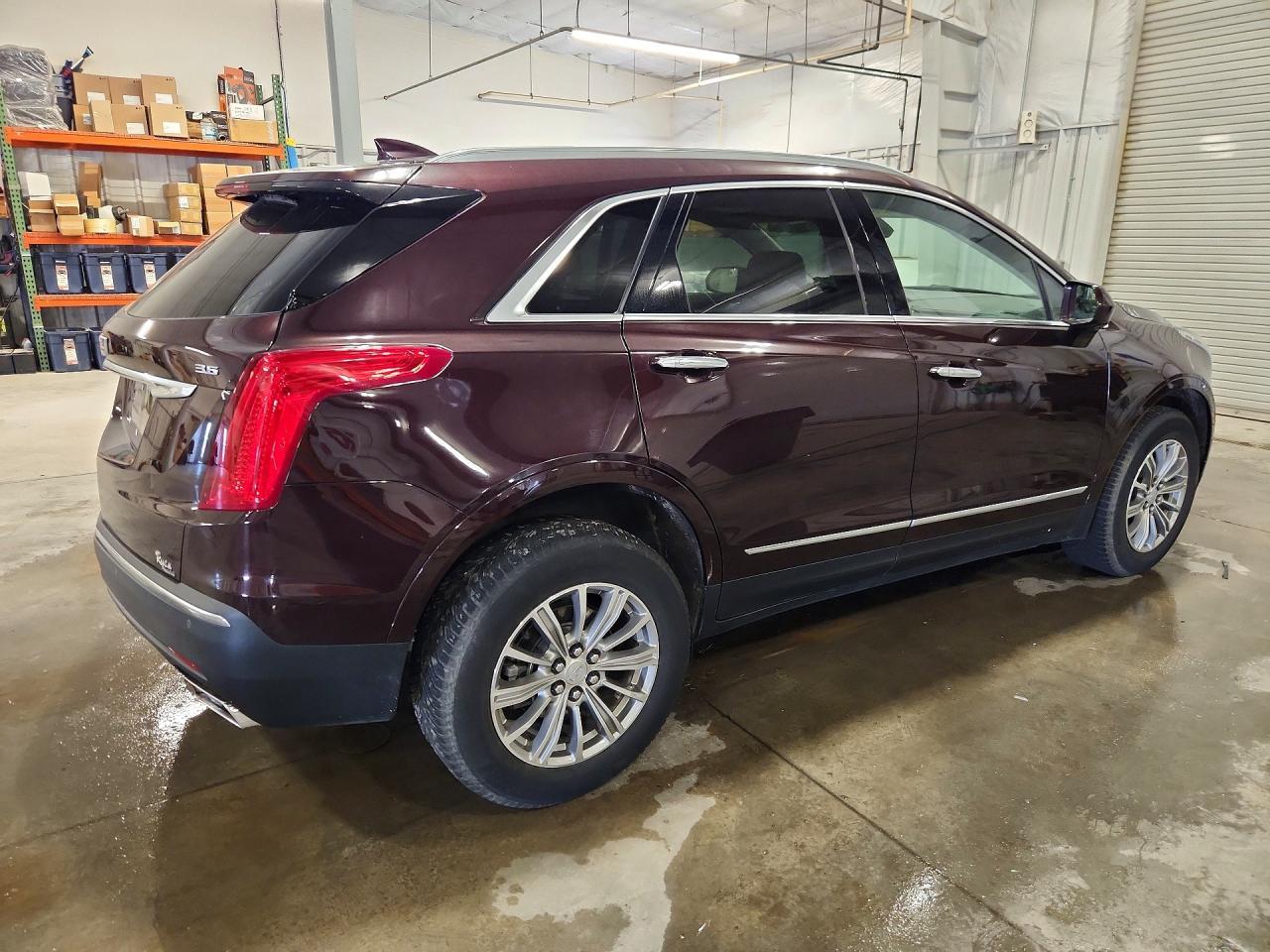 2018 Cadillac Xt5 Luxury - Image 3