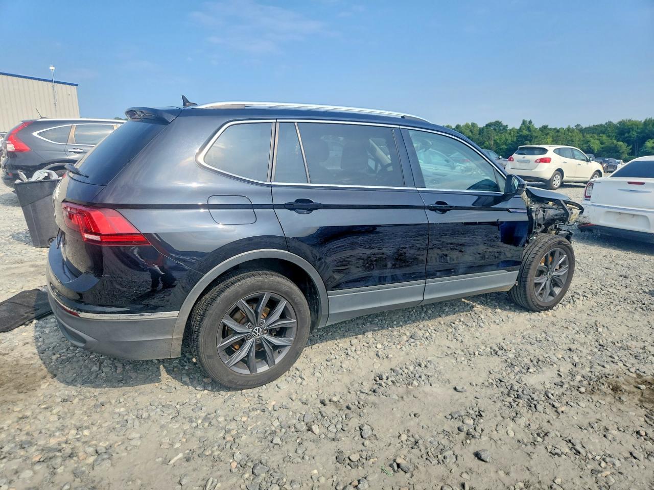 2022 Volkswagen Tiguan Se - Фото 3