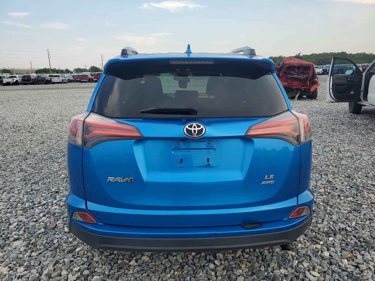 2017 Toyota Rav4 Le - Фото 6