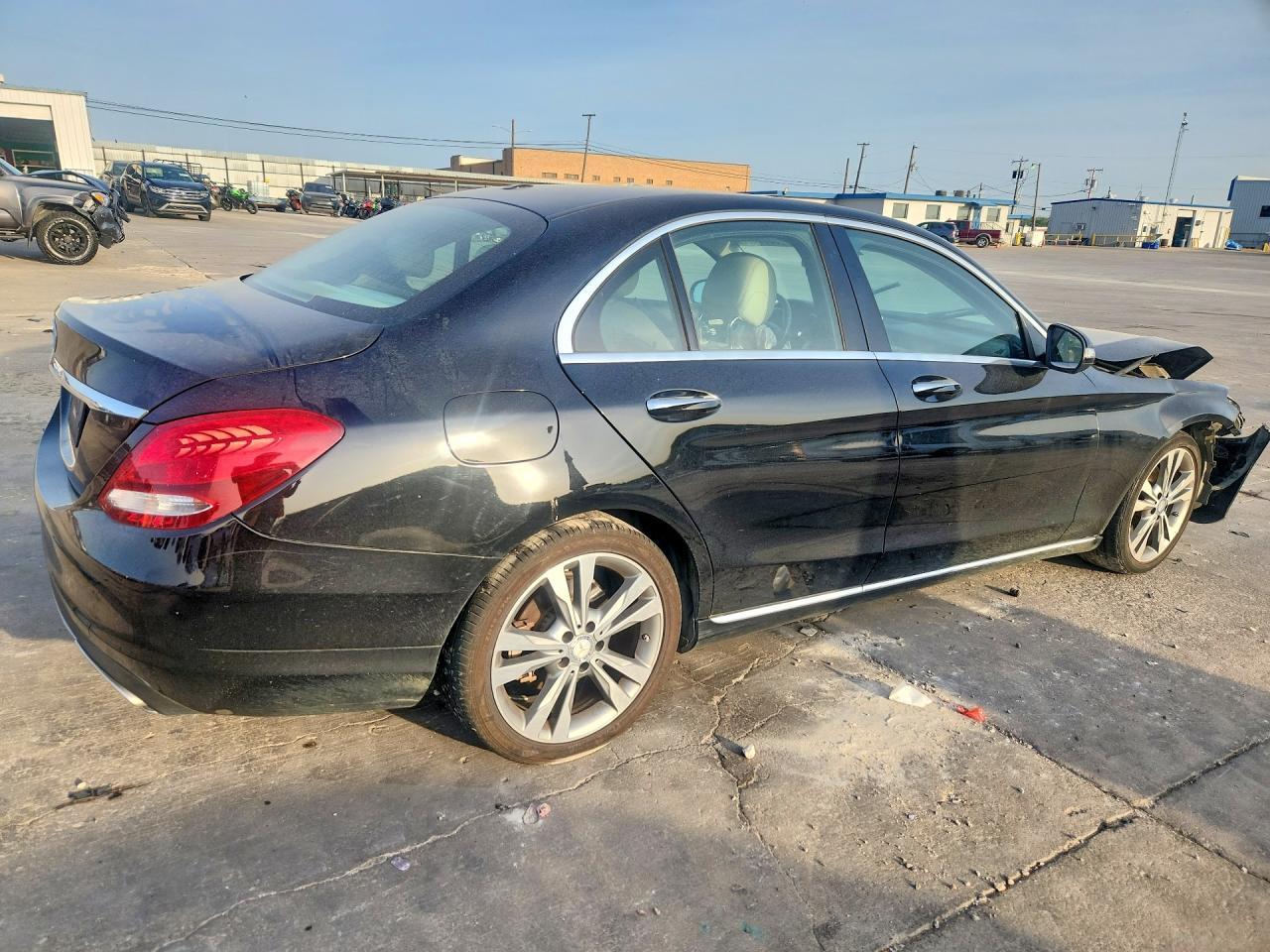 2015 Mercedes-Benz C 300 - Image 3