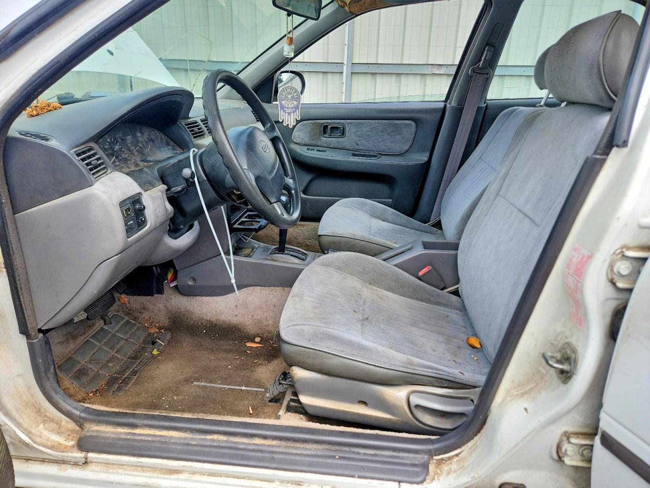 1996 Nissan Sentra E - Фото 7