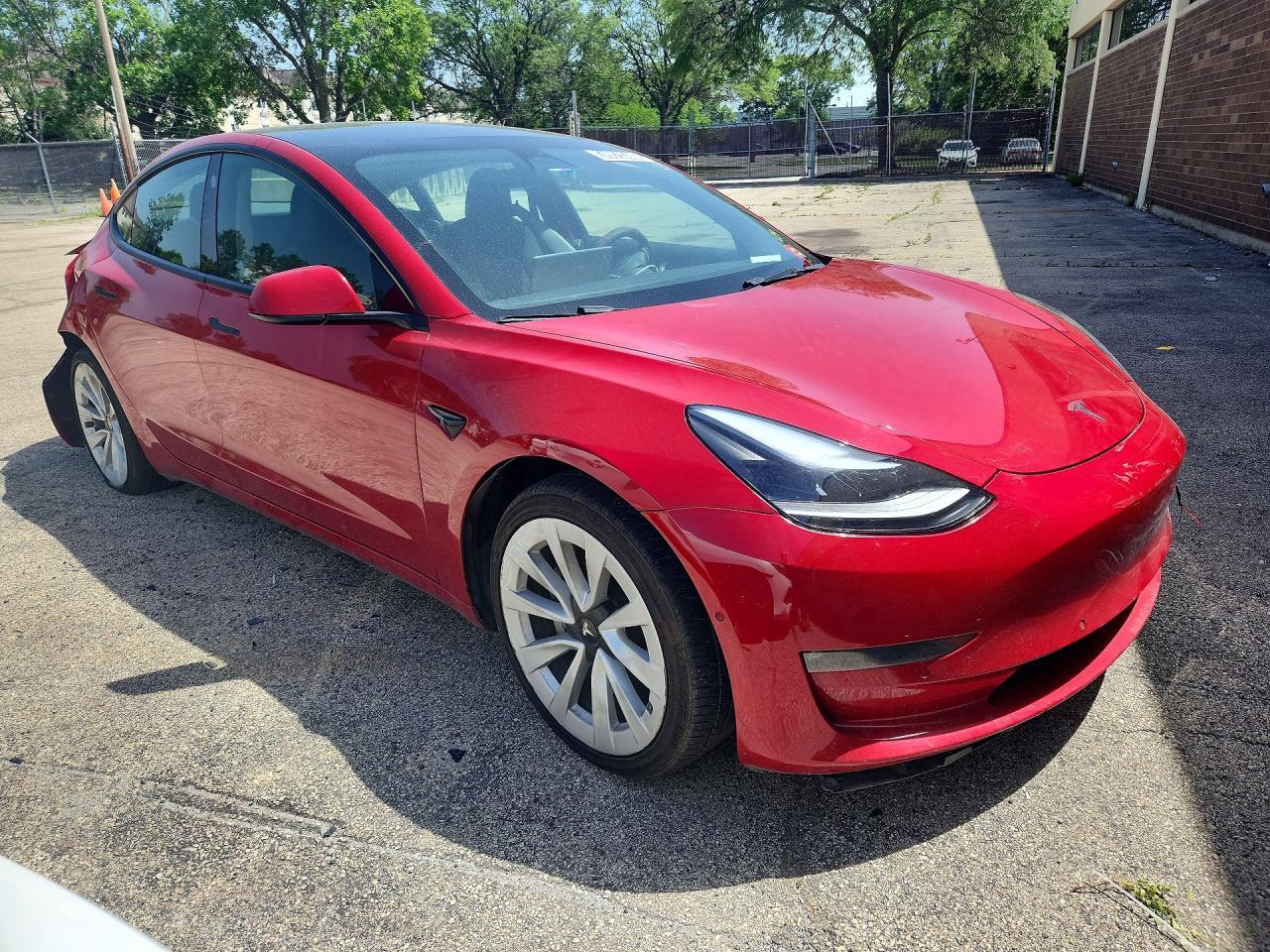 2022 Tesla Model 3 - Image 4