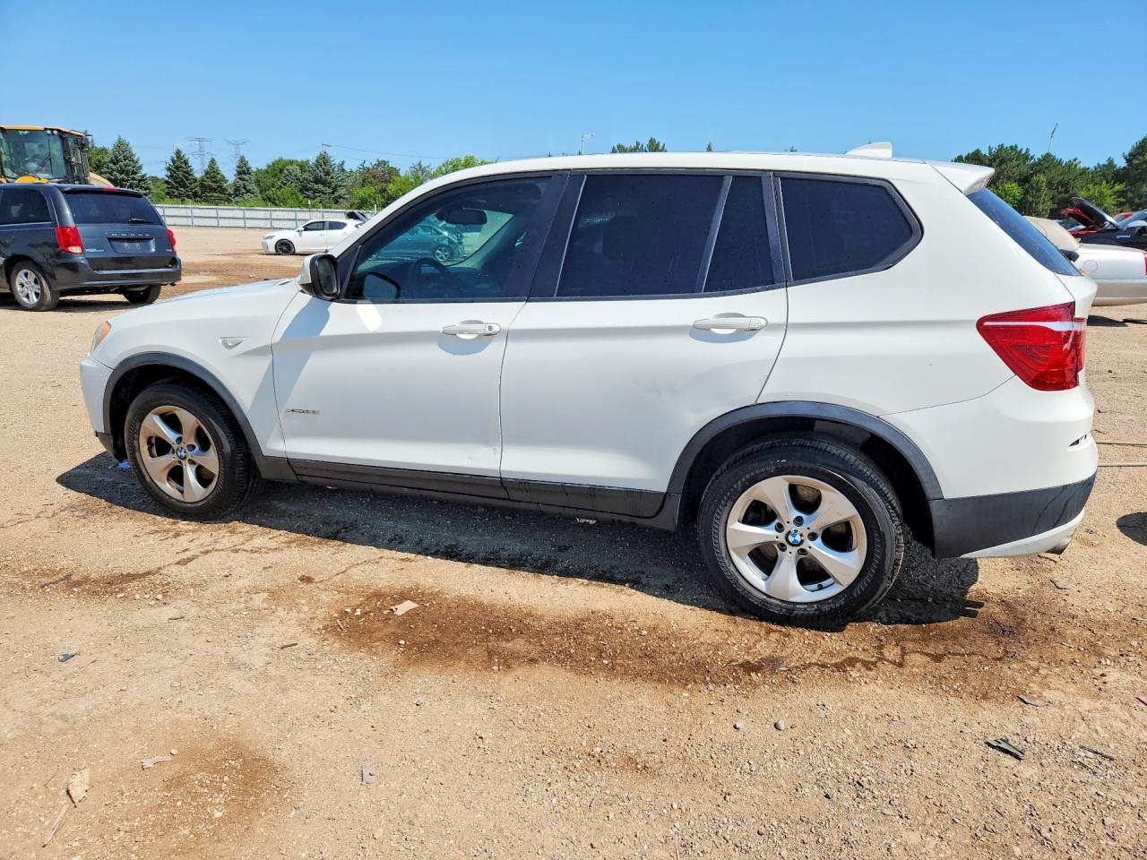 2011 BMW X3 xDrive28I - Фото 2