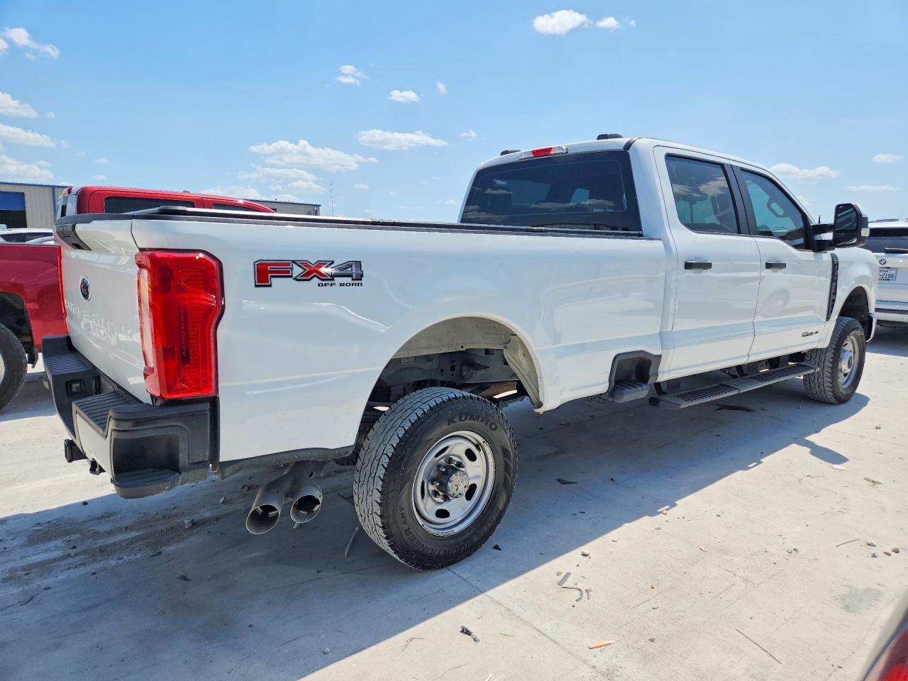 2023 Ford F350 Super Duty - Image 3