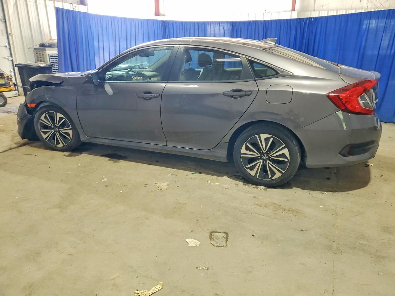 2018 Honda Civic Exl - Image 2