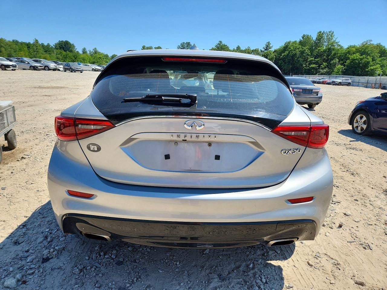 2018 Infiniti Qx30 Luxury - Image 6