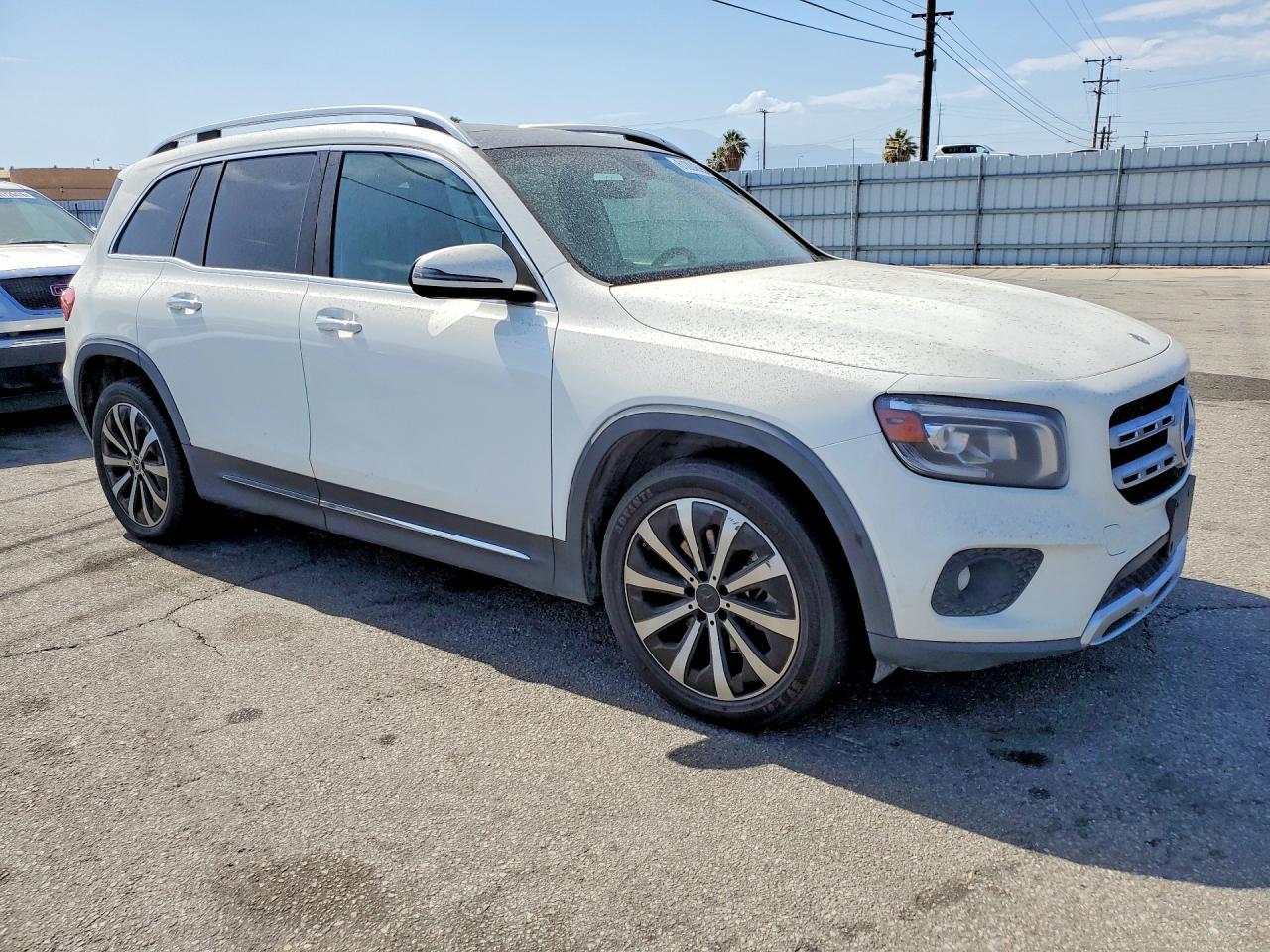 2022 Mercedes-Benz Glb 250 4Matic - Image 4