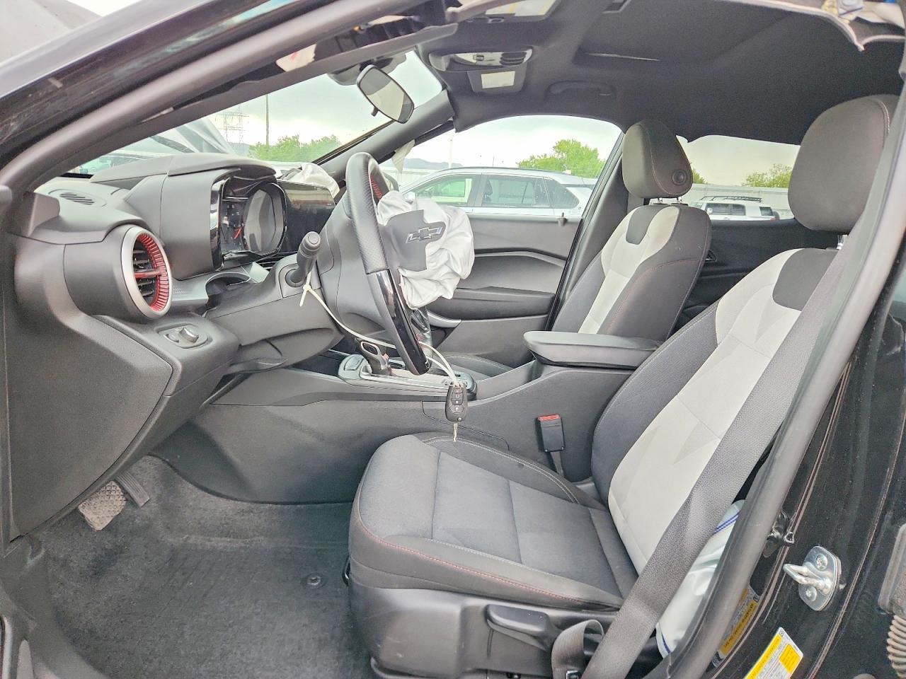 2025 Chevrolet Trax 1Rs - Фото 7