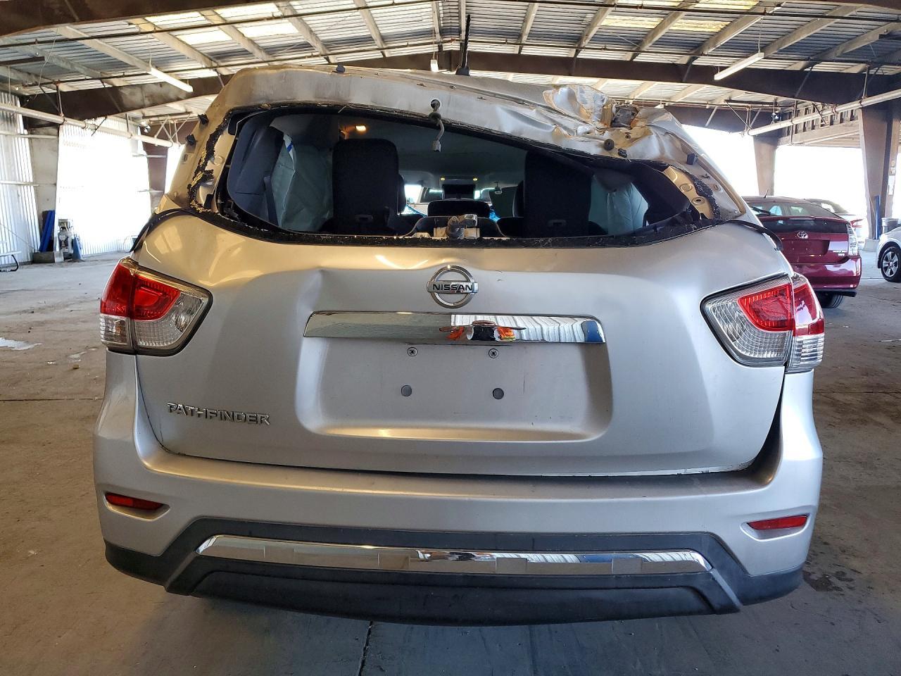 2013 Nissan Pathfinder S - Фото 6