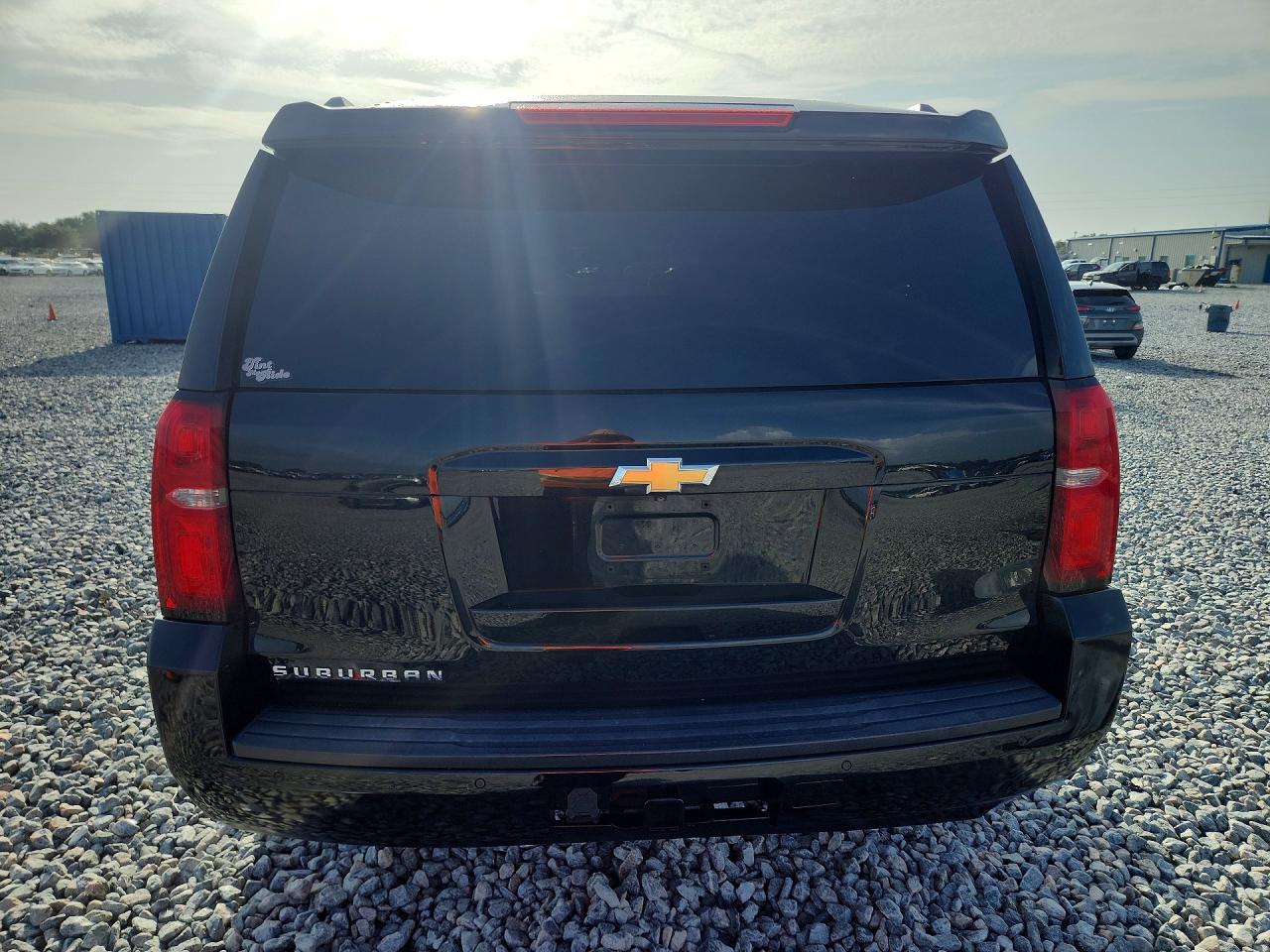 2016 Chevrolet Suburban K1500 Lt - Image 6