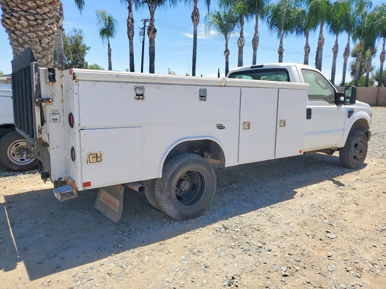 2008 Ford F350 Super Duty - Фото 3