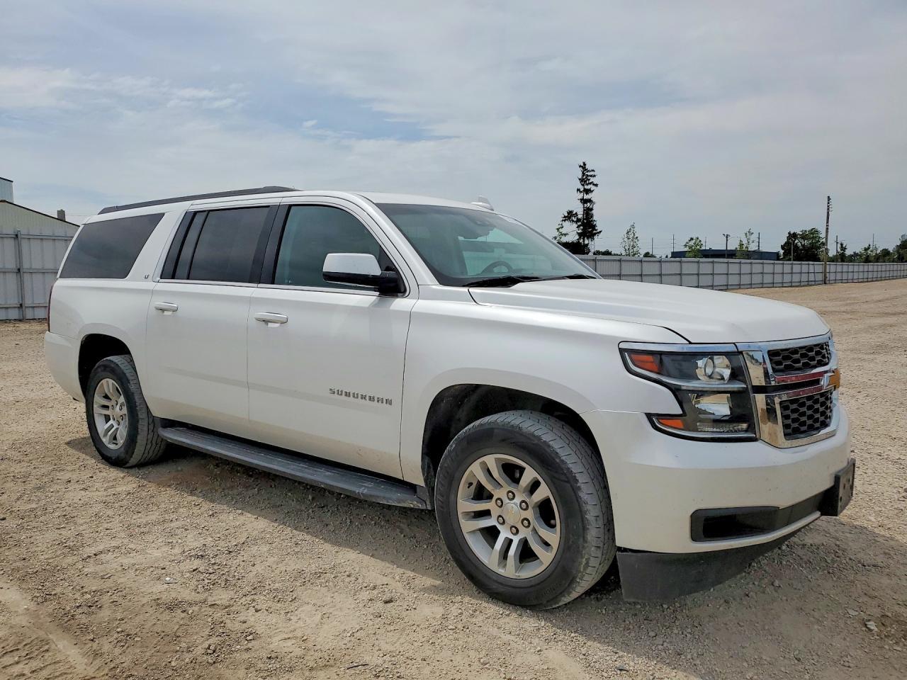2017 Chevrolet Suburban K1500 Lt - Фото 4