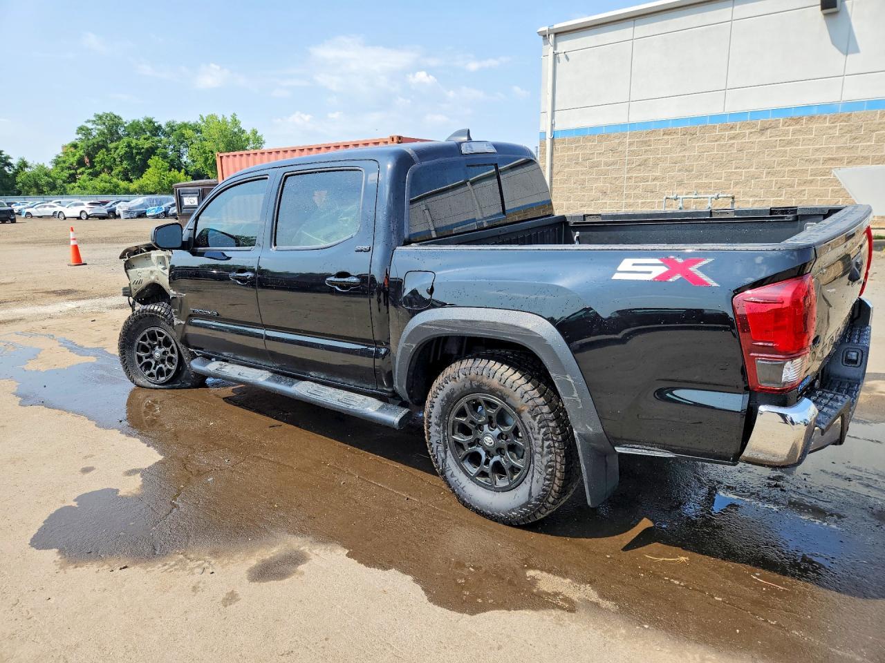 2023 Toyota Tacoma Sr5 V6 - Image 2
