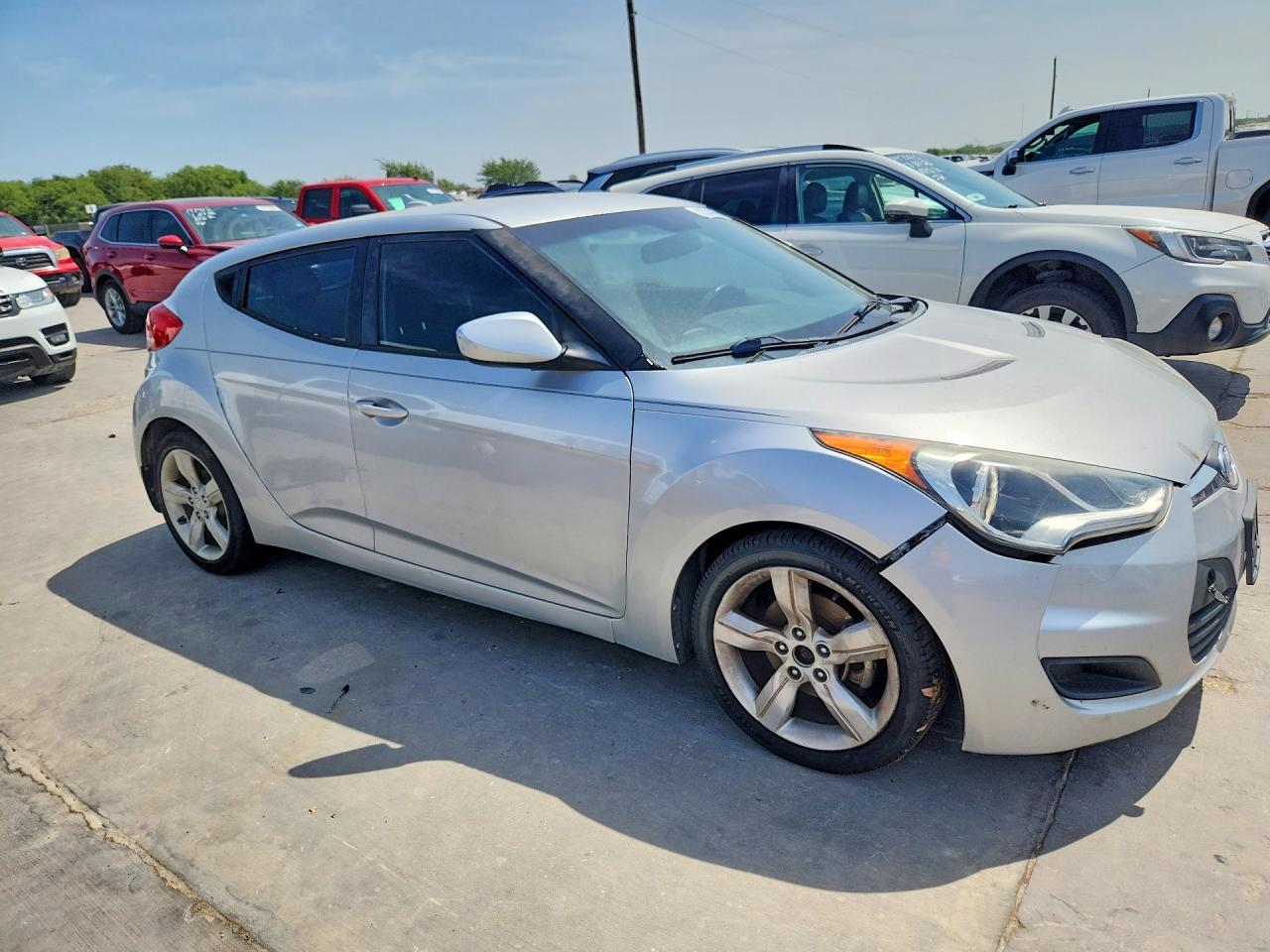 2015 Hyundai Veloster Base - Фото 4