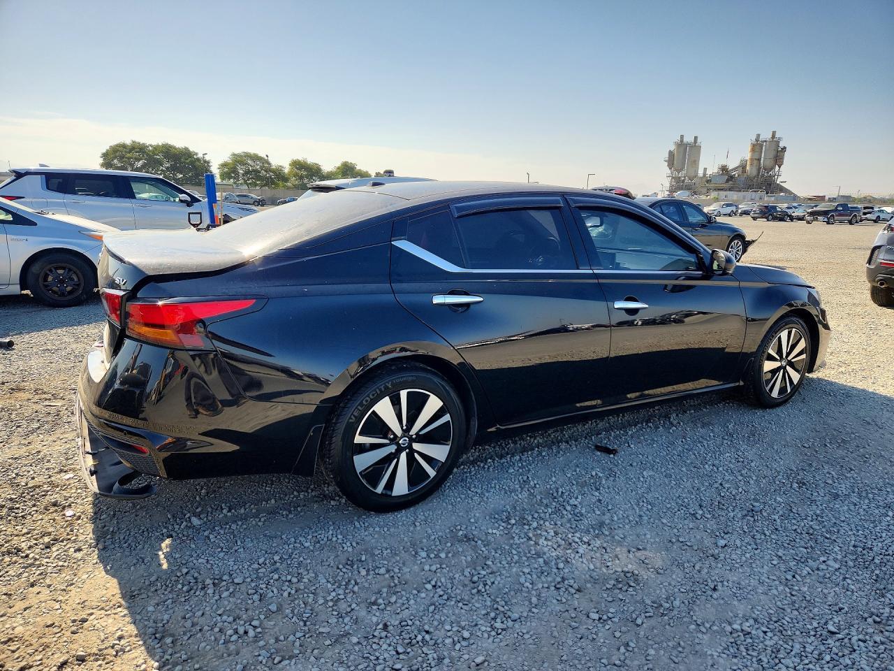 2020 Nissan Altima Sv - Image 3