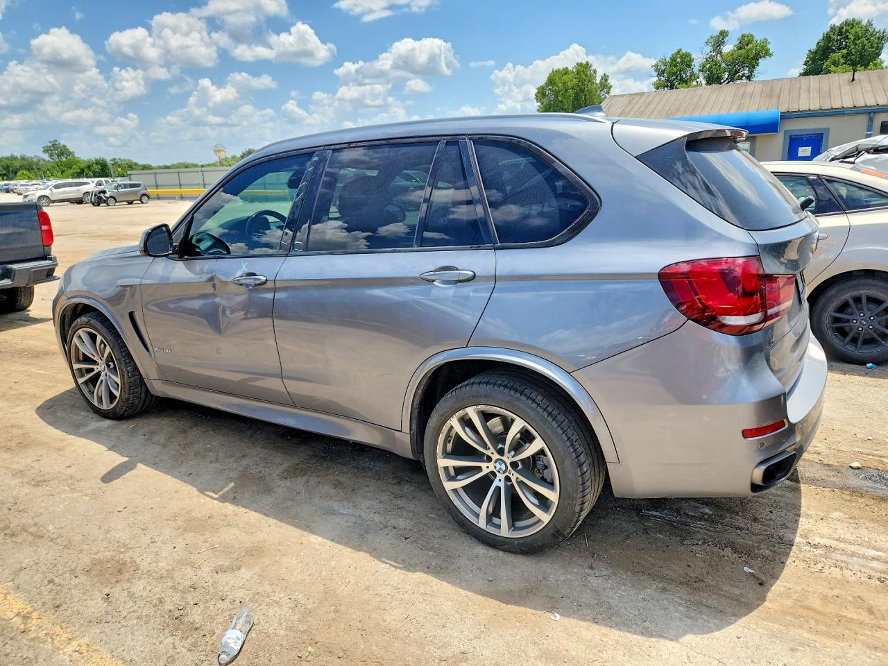 2016 BMW X5 xDrive50I - Фото 2