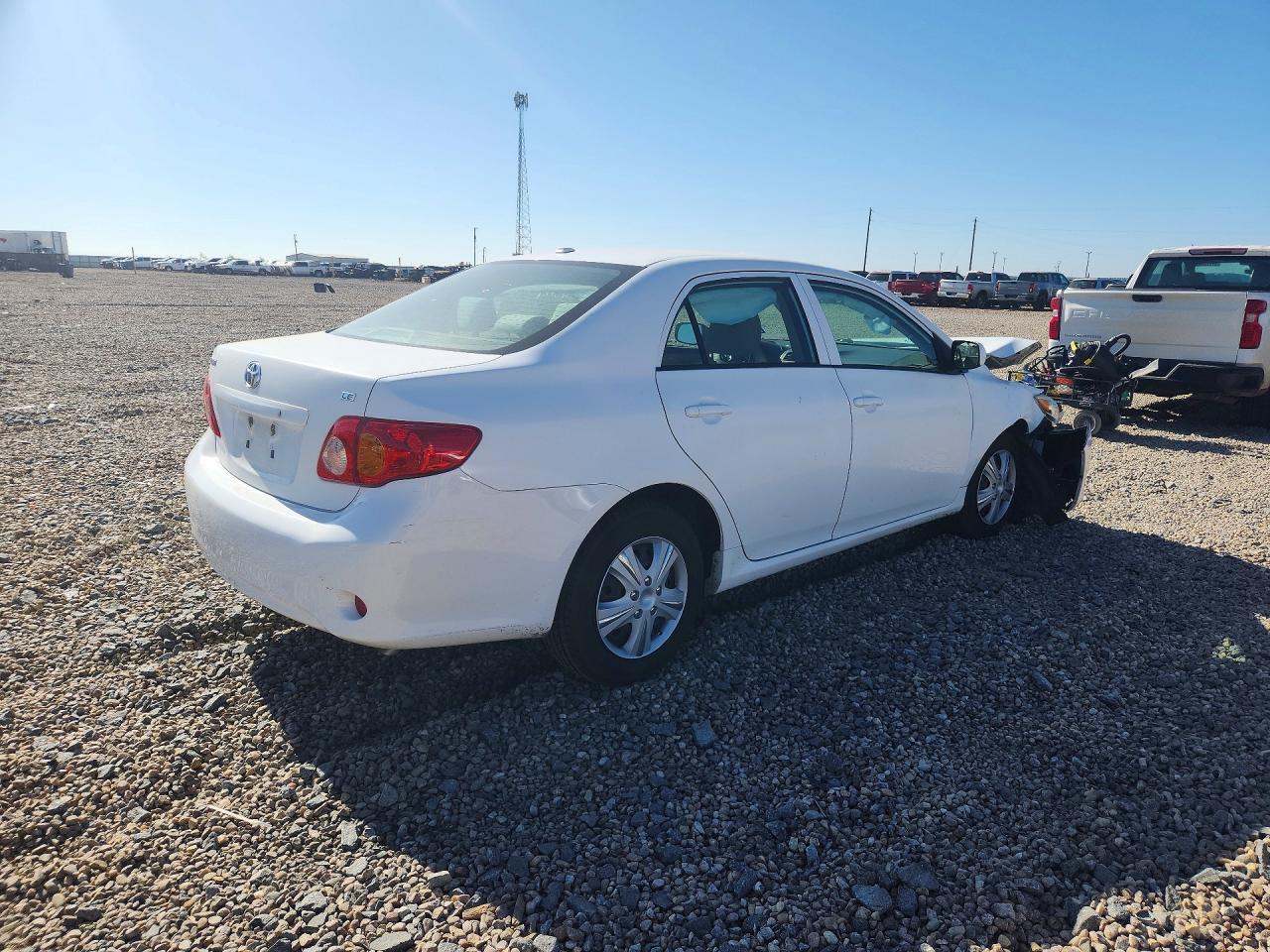 2010 Toyota Corolla Le - Фото 3