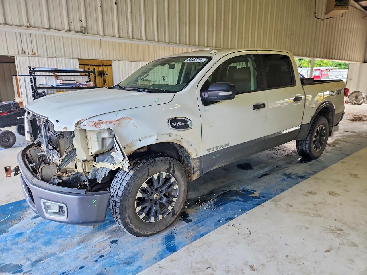 2017 Nissan Titan Pro-4X