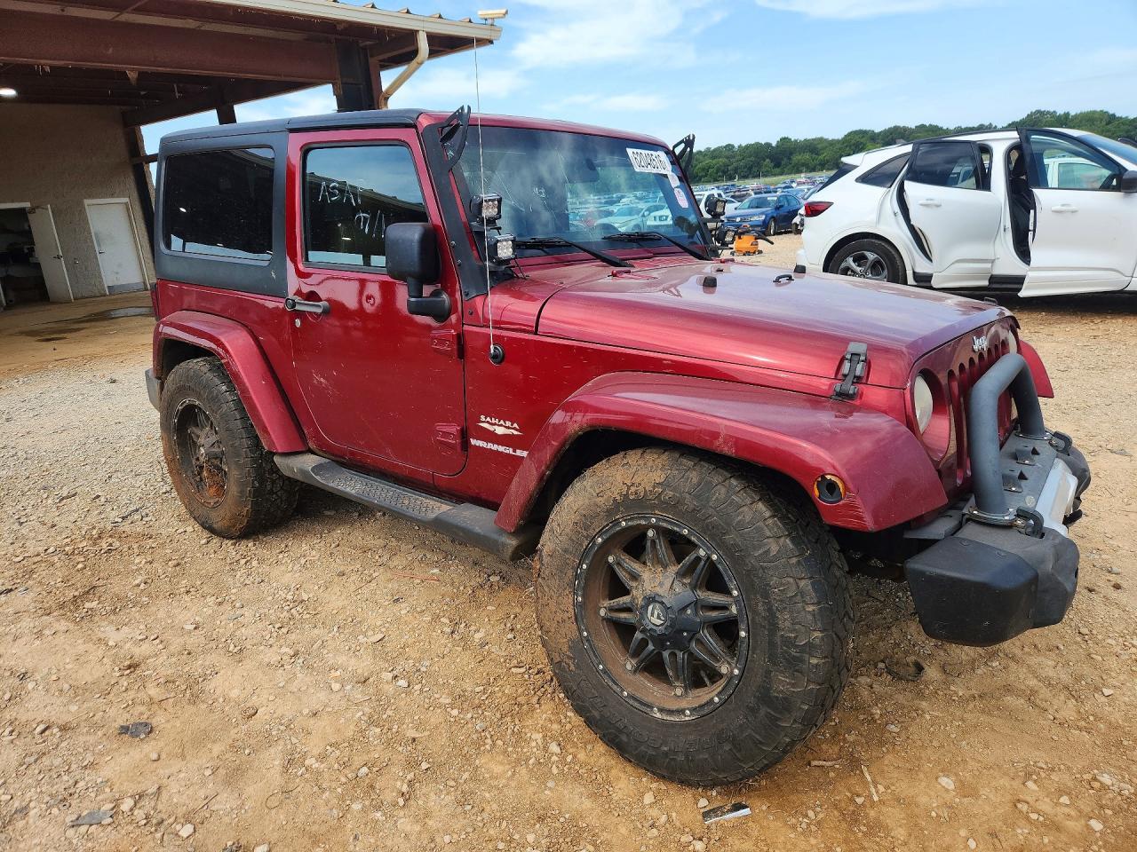 2012 Jeep Wrangler Sahara - Image 4