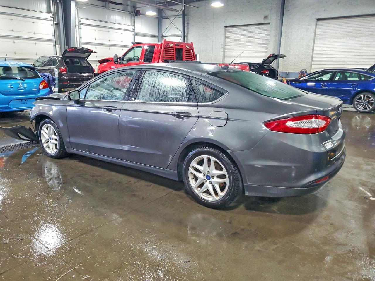 2015 Ford Fusion Se - Фото 2