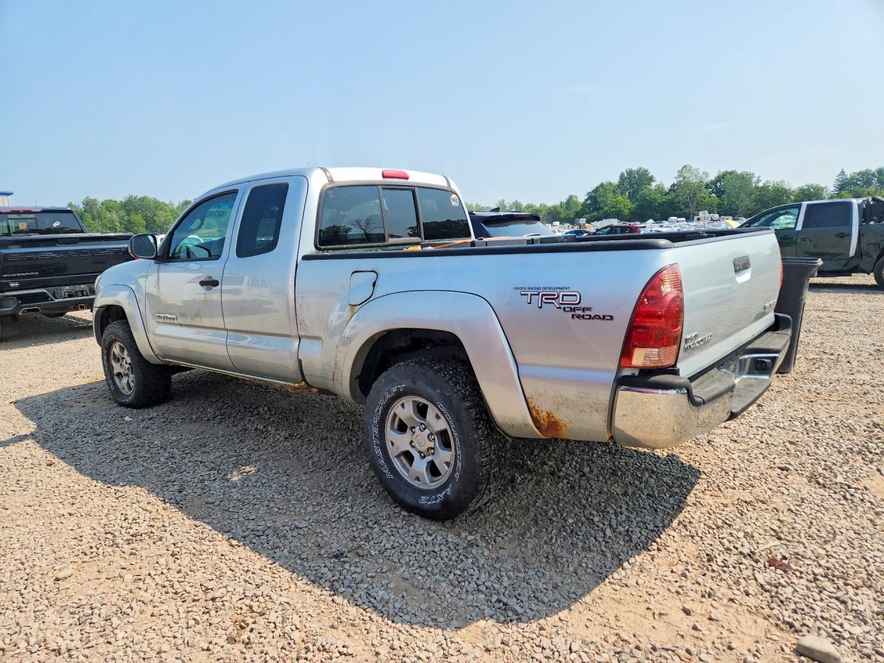 2006 Toyota Tacoma V6 - Image 2