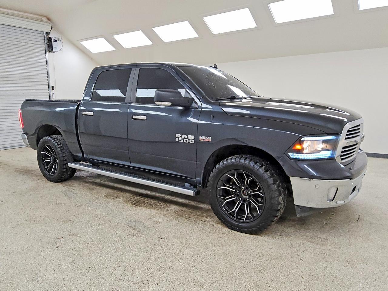 2016 Ram 1500 Slt - Image 4