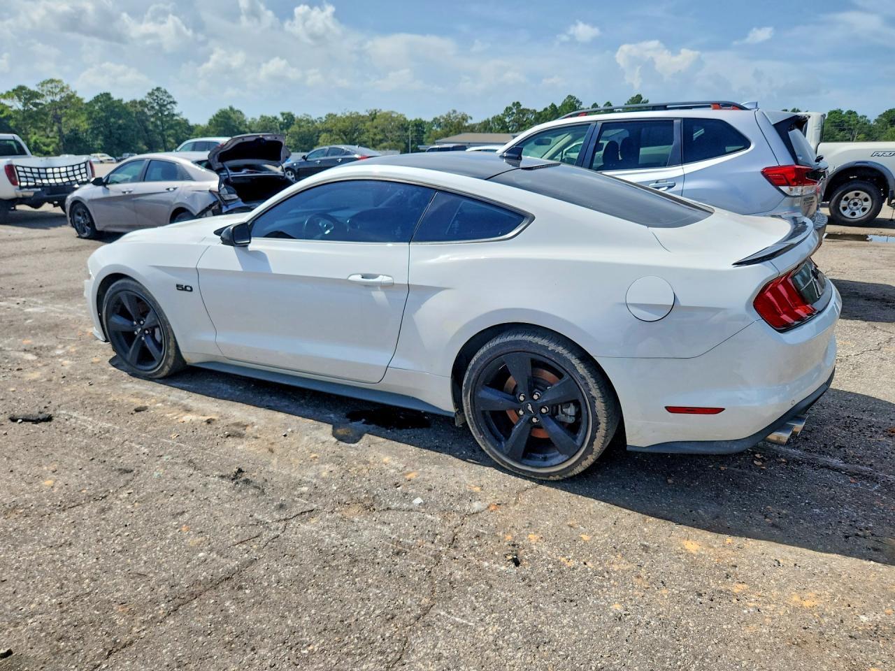 2022 Ford Mustang Gt - Image 2