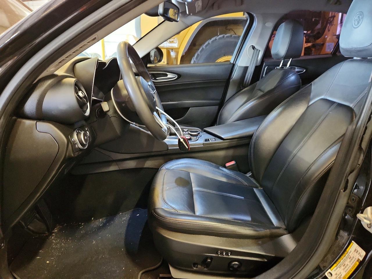 2019 Alfa Romeo Giulia - Image 7
