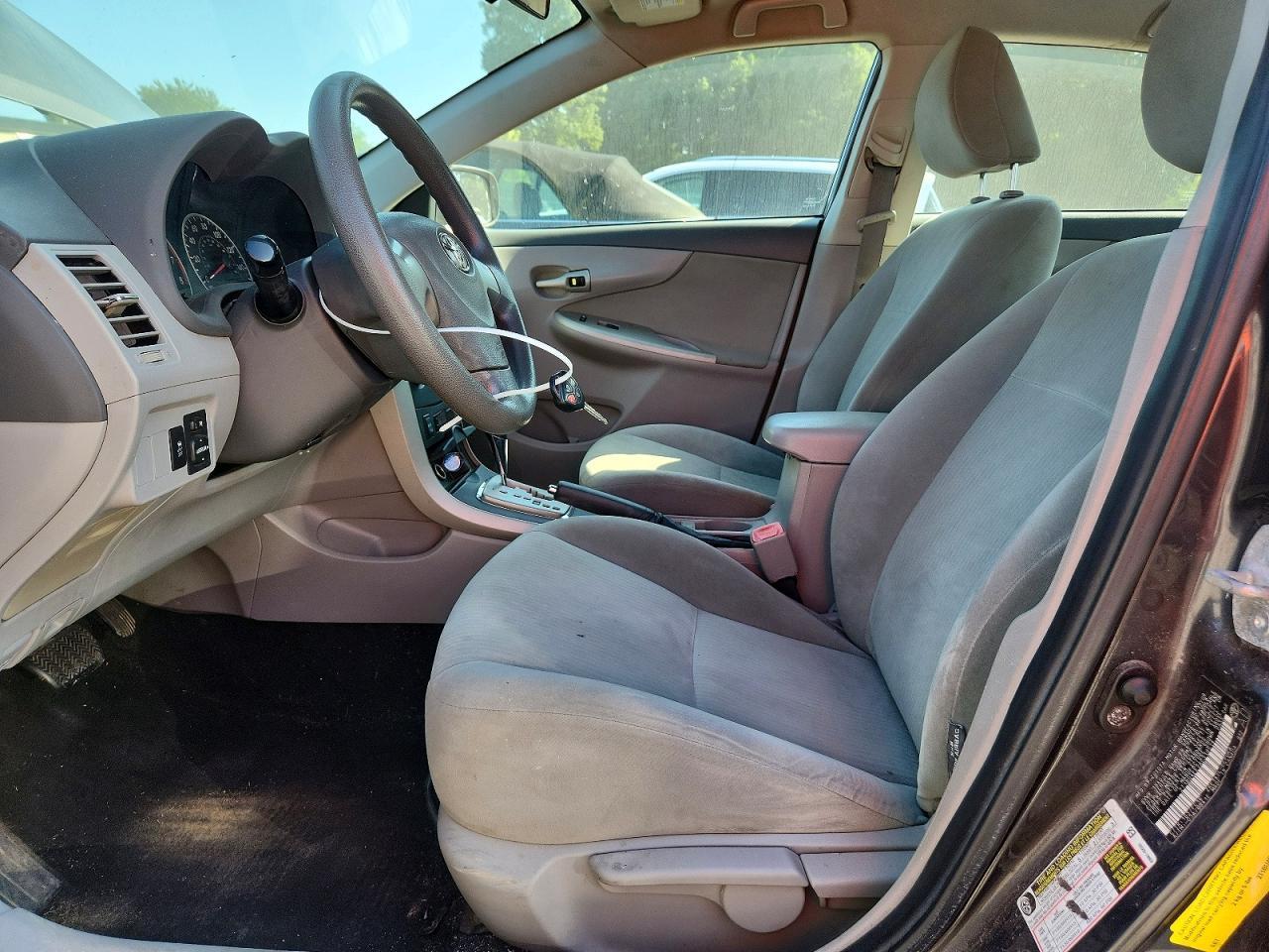 2010 Toyota Corolla Le - Image 7