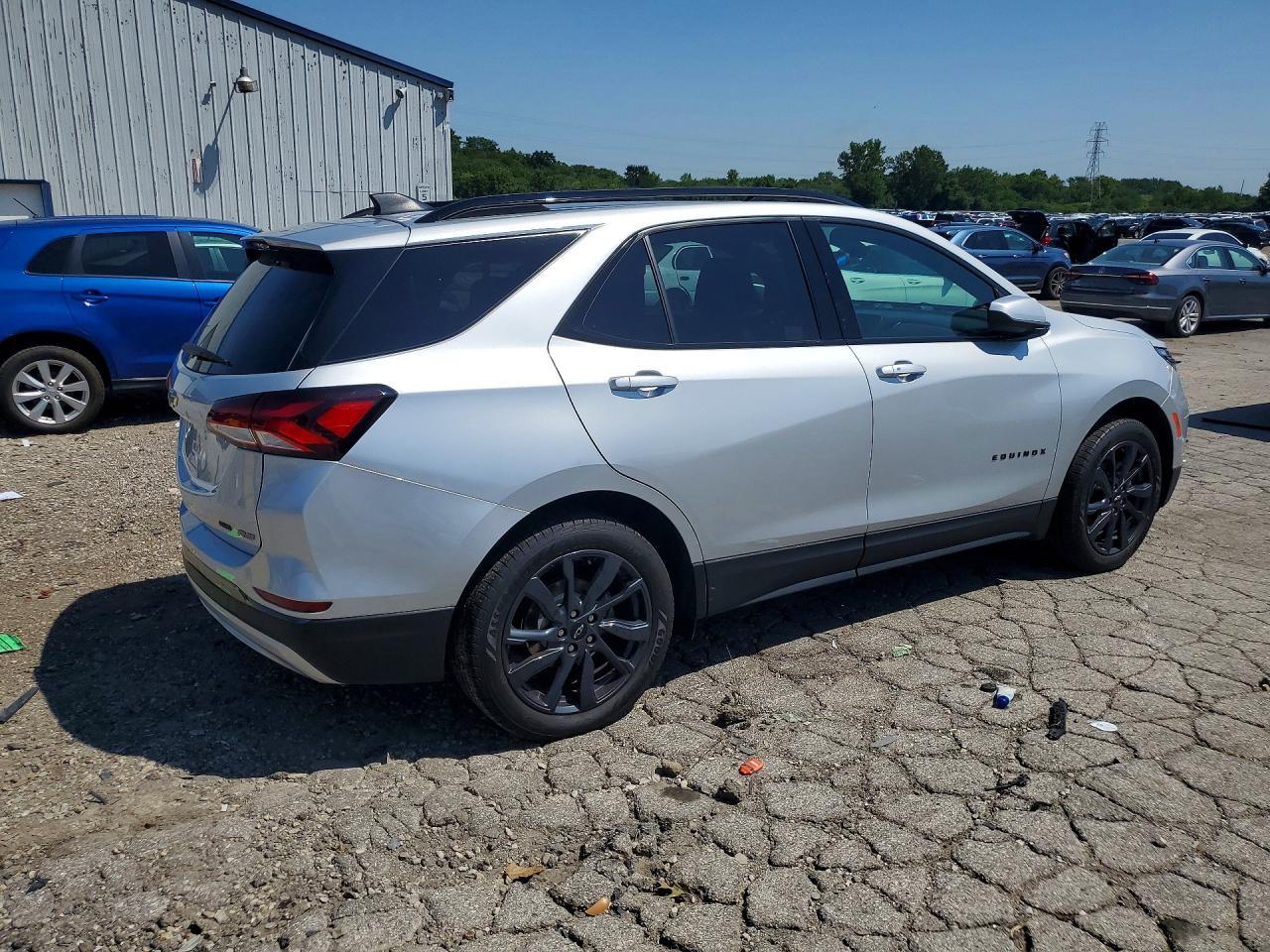 2022 Chevrolet Equinox Rs - Фото 3
