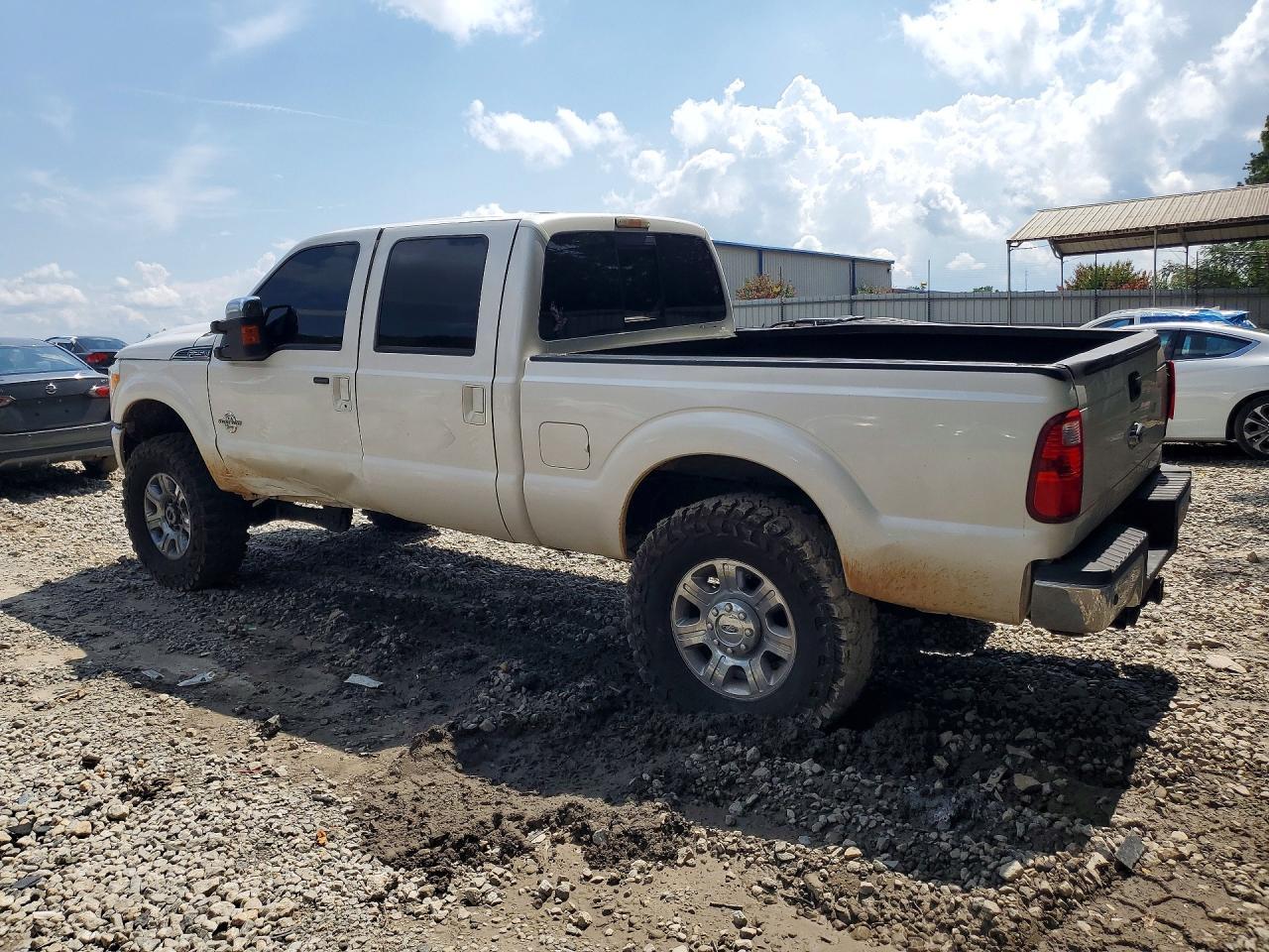 2016 Ford F250 Super Duty - Image 2