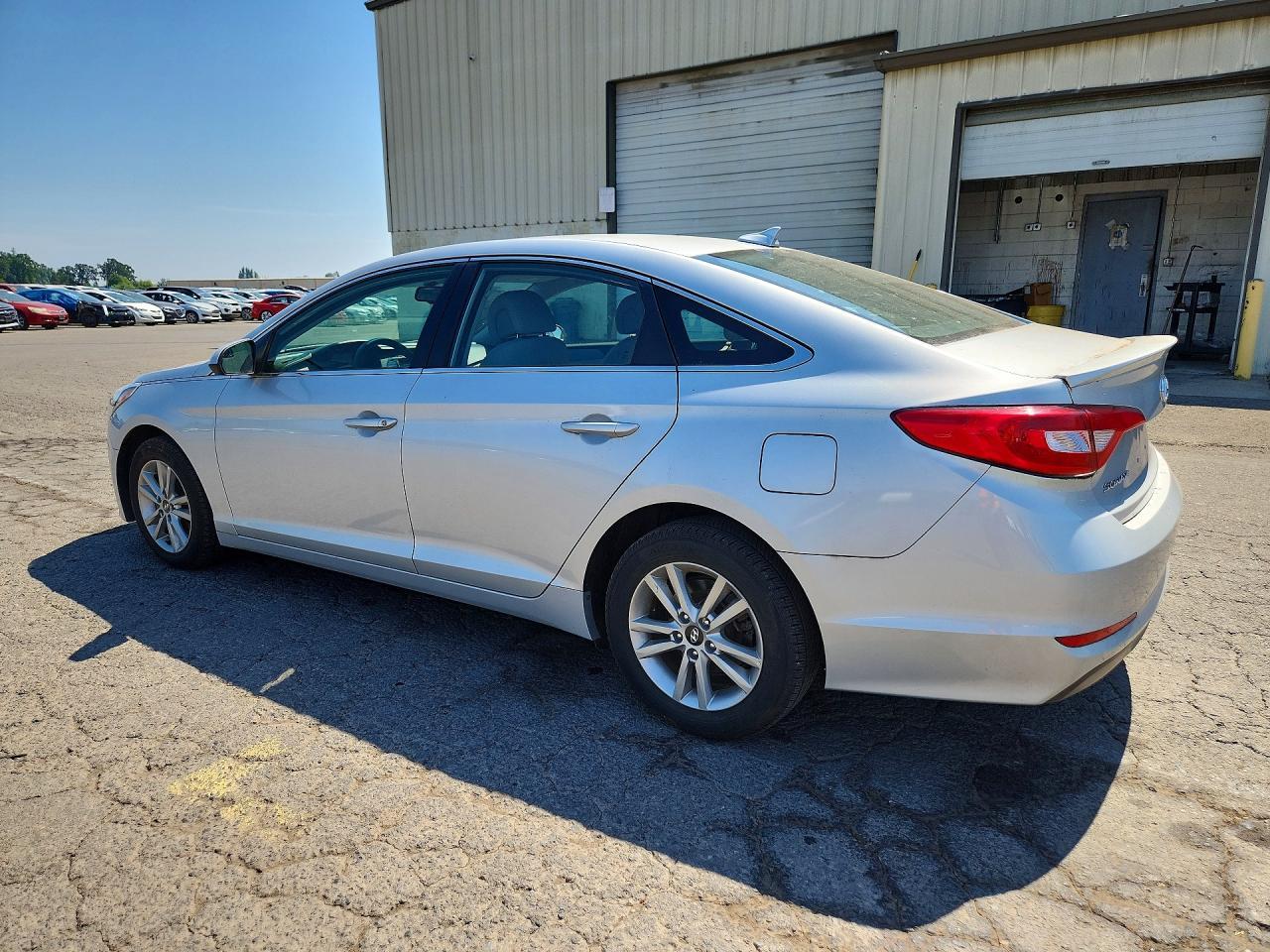 2016 Hyundai Sonata Se - Фото 2