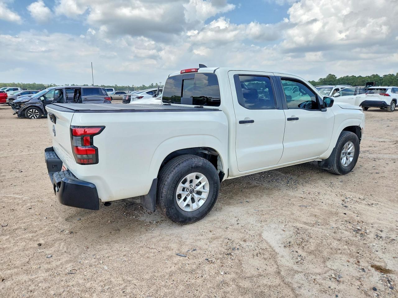 2026 Nissan Frontier S - Image 3