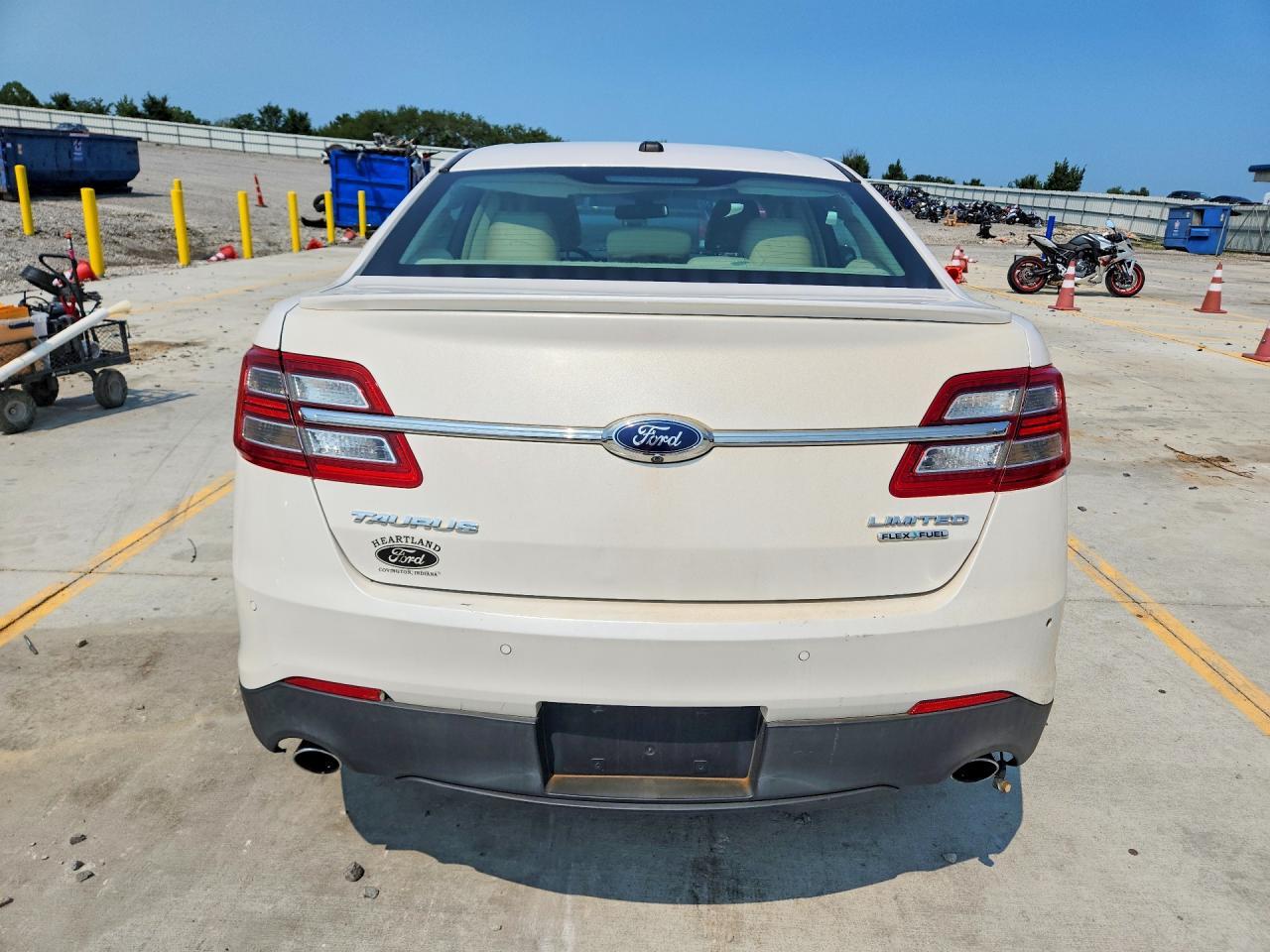 2013 Ford Taurus Limited - Image 6