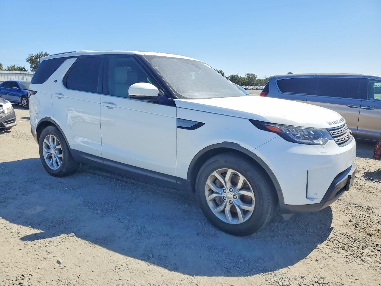 2020 Land Rover Discovery Se - Фото 4