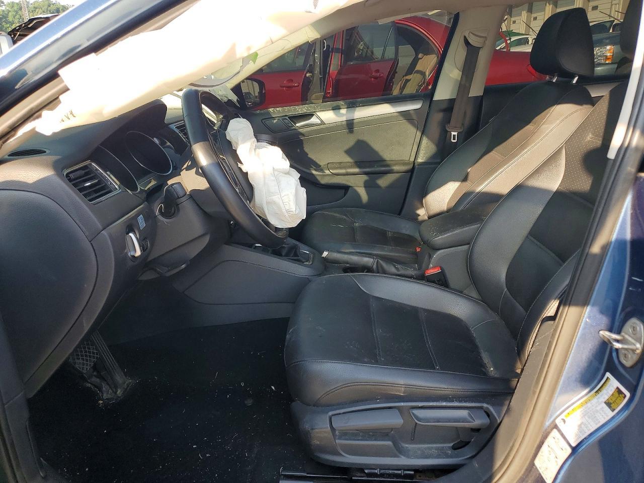 2015 Volkswagen Jetta - Image 7